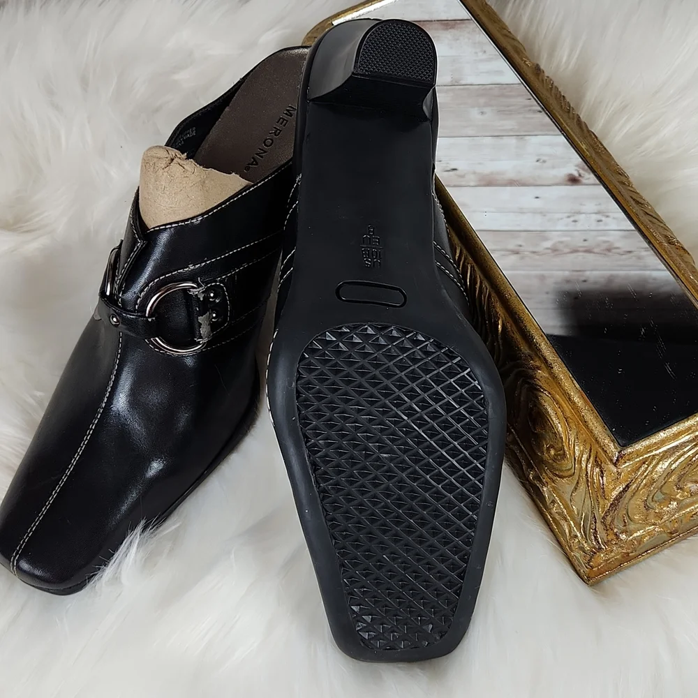 Merona, Women's Black Stick in heels with white top stitch and silver ha… - Picture 6 of 11